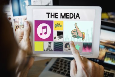 Dijital tablet dokunmadan adam 