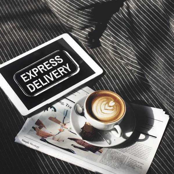 Café, jornal e Tablet Digital — Fotografia de Stock