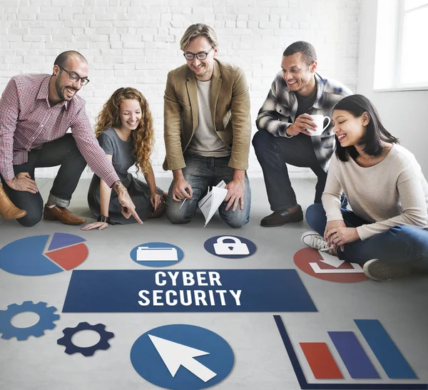 Ontwerpers werken met poster en Cyber Security — Stockfoto