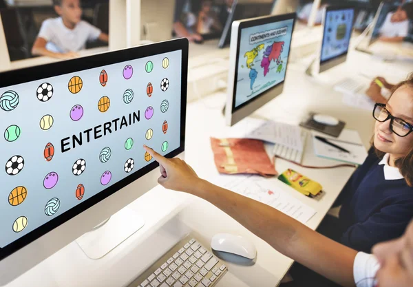 Pupils in computer classroom — Stock Photo, Image