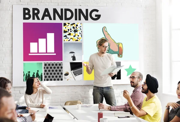 Incontro d'affari con branding — Foto Stock