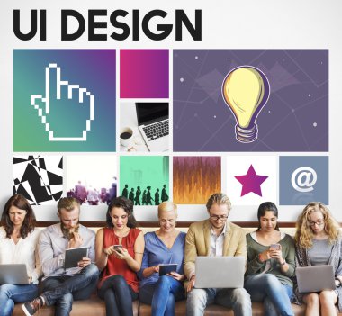 aygıtlar ve UI tasarım ile insanlar oturup