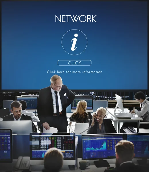 働くビジネスマンとネットワーク — ストック写真