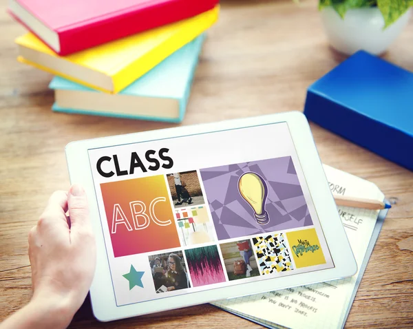 Tablet digital com conceito de classe — Fotografia de Stock