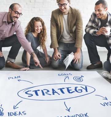 Poster ve strateji çalışma tasarımcılar