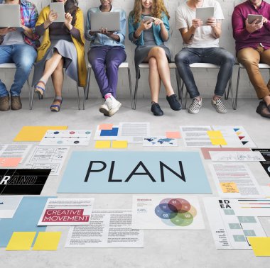 İnsanlar dijital araçları tarama