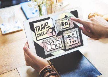 kadın holding tablet