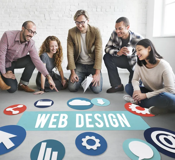 Uomini d'affari che progettano Web Design — Foto Stock