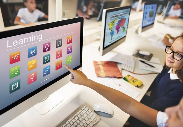 Pupils in computer classroom — Stock Photo, Image