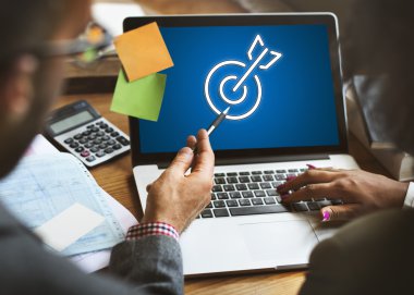 çalışma ve fikirleri tartışmak iş adamları