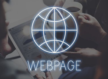 İnsanlar kahve molası internet tarama 