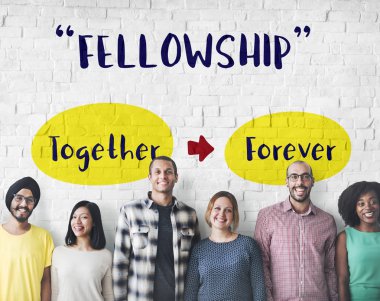 tuğla duvara duran çeşitlilik insanlar