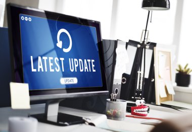 bilgisayar monitöründe çalışma alanı tablosu