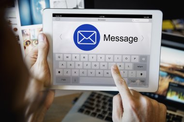 Dijital tablet dokunmadan adam 