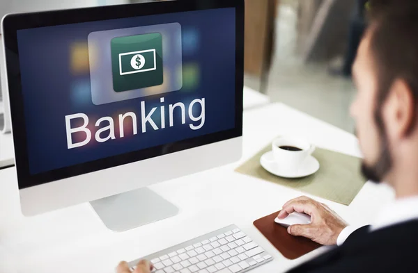 Computer mit Banking auf Monitor — Stockfoto