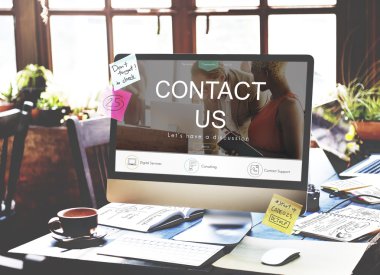 bilgisayar monitöründe tablo