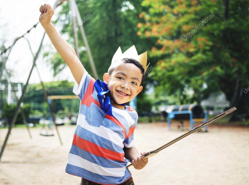 preschool boy in crown