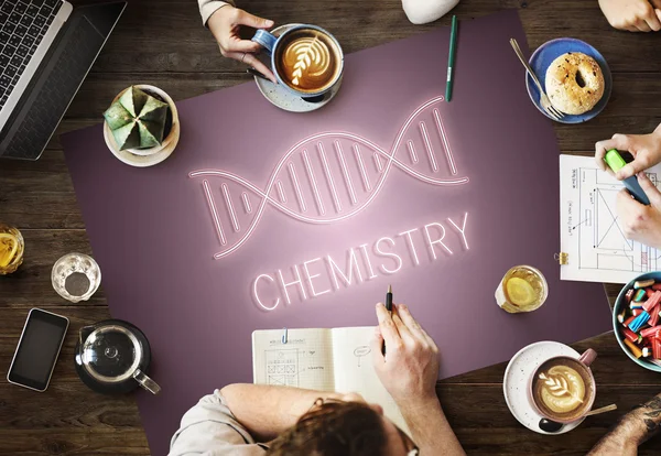 Mesa con póster con Química — Foto de Stock