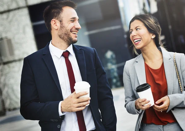 Persone d'affari Discutere idee — Foto Stock