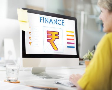 iş kadını bilgisayar ile çalışma