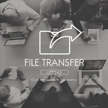 Ofiste çalışan iş adamları