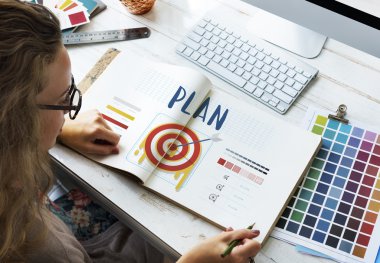 Eskiz defteri kız boğuluyorum