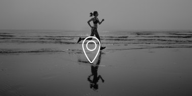 Kumsalda çalıştıran tozluk kadında