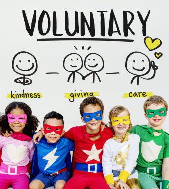 Birlikte oynayan süper kahraman çocukları