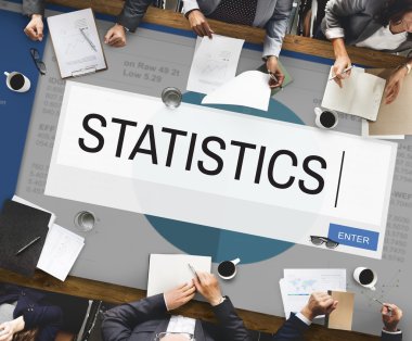 Ofiste çalışan iş adamları