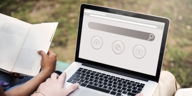 Kablosuz cihazlar kullanarak üniversite öğrencileri