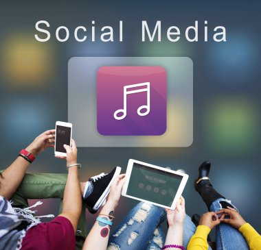 Farklı elektronik kullanan kişiler geliştirdi