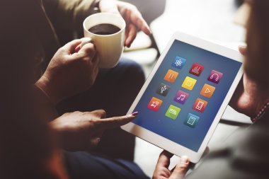 tablet ve kahve grubu