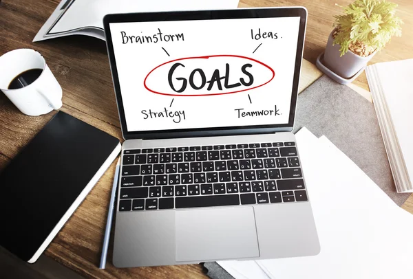 Laptop on the office desk — Stock Photo, Image