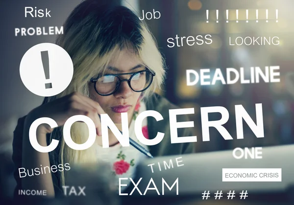 Student girl preparing for exam — Stock Photo, Image