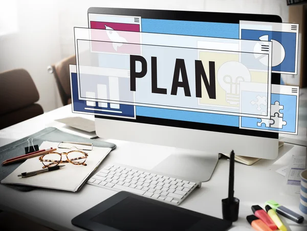 Computer on the office desk — Stock Photo, Image