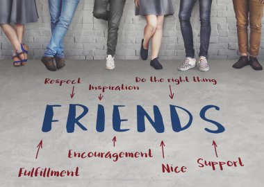 duvara duran insanlar