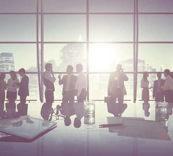 Gente de negocios discutiendo en reunión — Foto de Stock