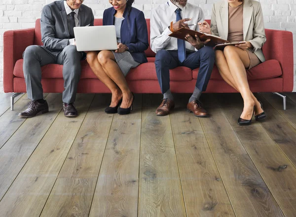 Equipe de negócios trabalhando juntos — Fotografia de Stock