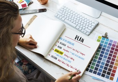 Kroki-kitap Office kadınla