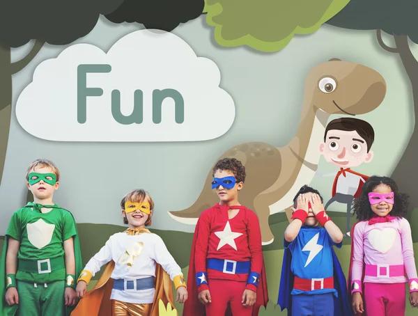 Super-herói Crianças brincando e rindo — Fotografia de Stock