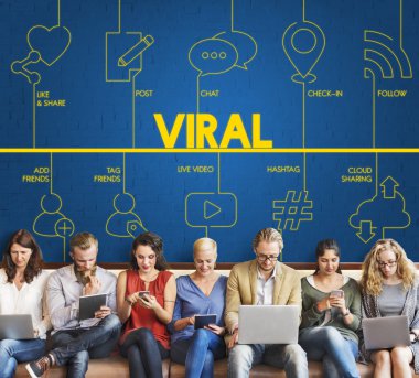 aygıtlar ve Viral ile insanlar oturup