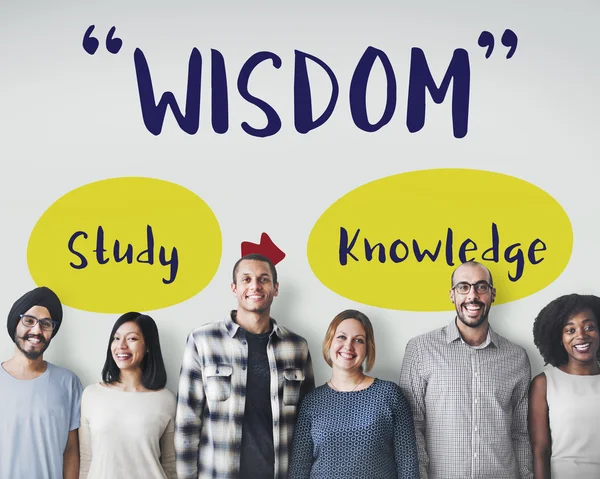 Diversidad personas con sabiduría — Foto de Stock