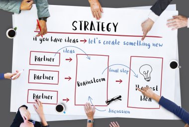 iş adamları masada çalışma grubu   