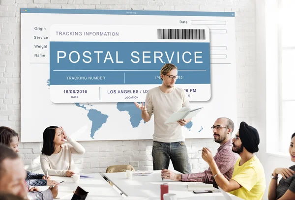 Reunião de negócios com o serviço postal — Fotografia de Stock