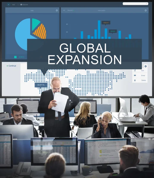 Werknemers van het bedrijf en mondiale expansie — Stockfoto