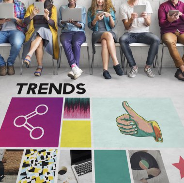 İnsanlar dijital araçları tarama