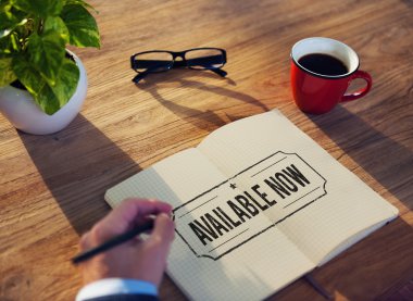 Defterde yazan iş adamı