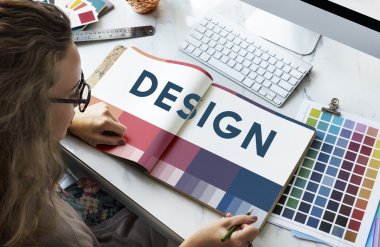 Kroki-kitap Office kadınla