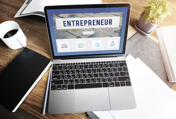 Laptop with text on screen — Stock Photo, Image