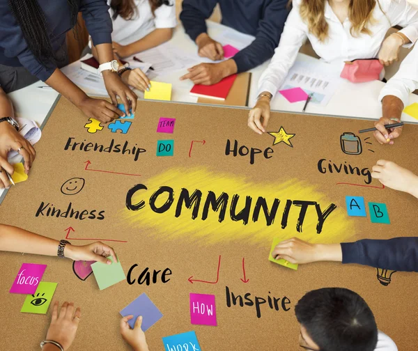 Students brainstorming in university — Stock Photo, Image